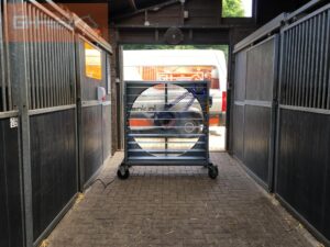 Stable fan on wheels for horses - Geert and Henk