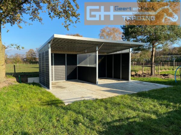 Shelter for horses with plastic boards